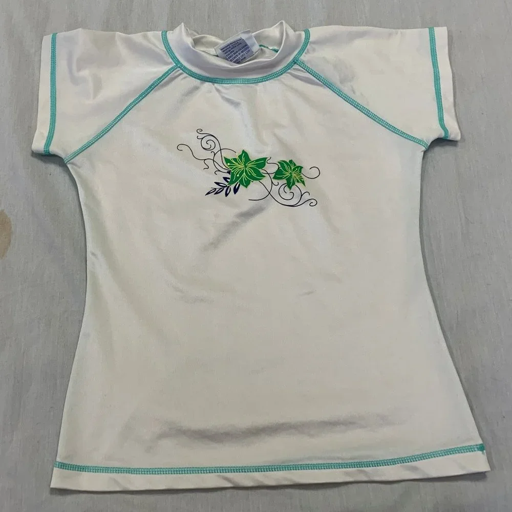 🌎🌎🌎 KANU GIRLS SURF SWIM SHIRT SIZE XS.🌎🌎🌎